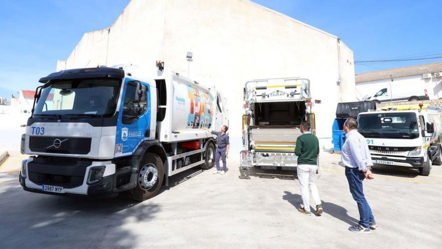 Parte de los vehículos con los que se ha renovado la flota de Limpieza.