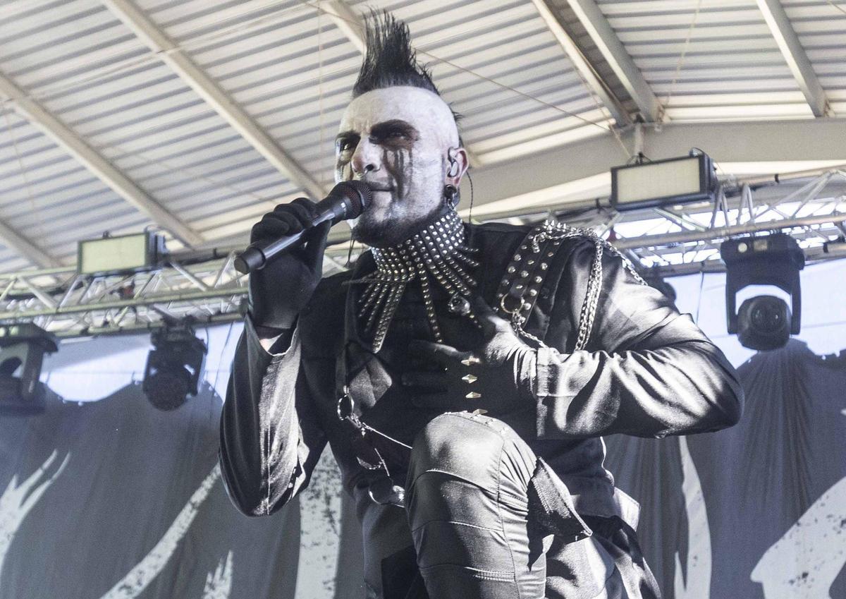 Leyendas del Rock arranca en Villena su edición más ambiciosa y multitudinaria
