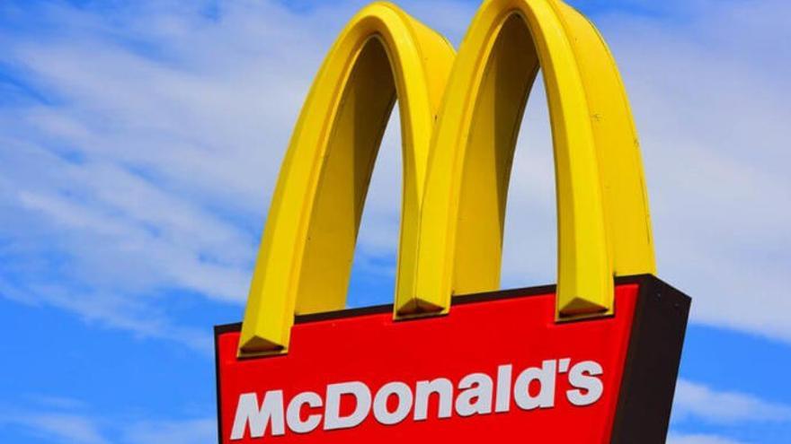 Una hamburguesa de McDonald&#039;s, con sello canario en Estados Unidos