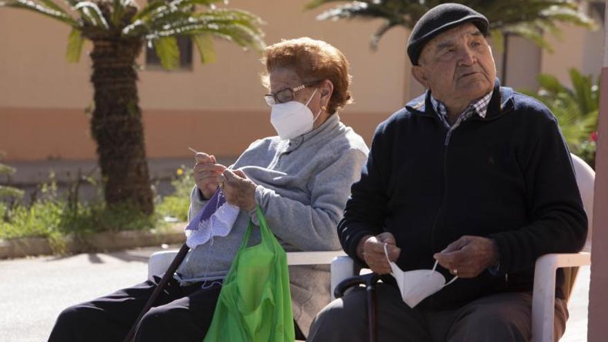 El vecindario con mayor edad de Tous todavía conserva el «touero».  | PERALES IBORRA