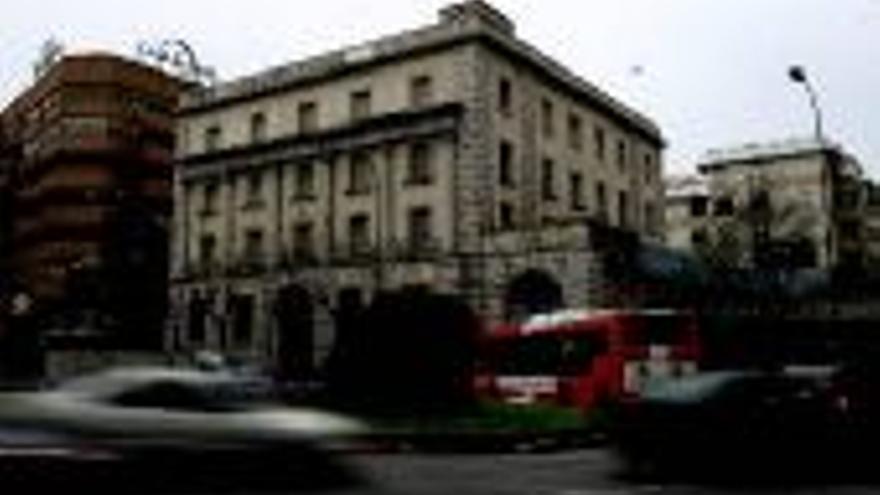 El Gobierno anuncia que la sede del Banco de España será para Hacienda