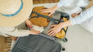 Advertencia sobre el equipaje: se prohíben estas maletas y mochilas en muchas compañías aéreas