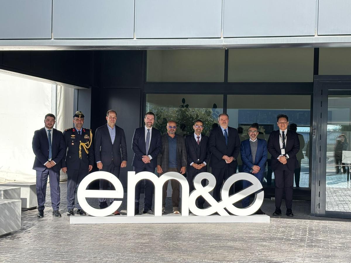 Firma del acuerdo entre EM&amp;E y Edge para crear una alianza en Emiratos Árabes Unidos (EAU).