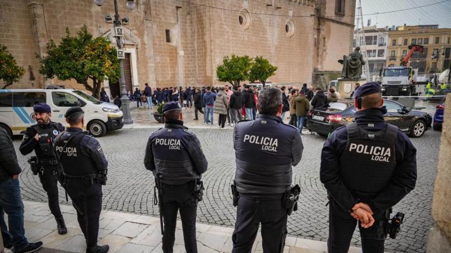 Seis días trabajando y seis librando: así será la nueva jornada de la Policía Local de Badajoz