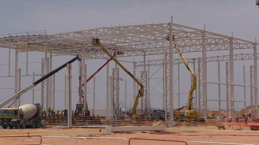 Inicio de la construcción de la planta de PSA en Marruecos el pasado año.