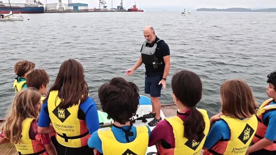 Vilagarcía refuerza su vínculo con el futuro de la vela con la escuela municipal