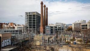 El Paral·lel de Barcelona desencalla gairebé alhora tres «forats negres» limítrofs