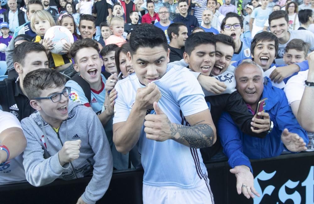 El ''Toro'' se gana a la bancada celeste en su presentación. // Ricardo Grobas