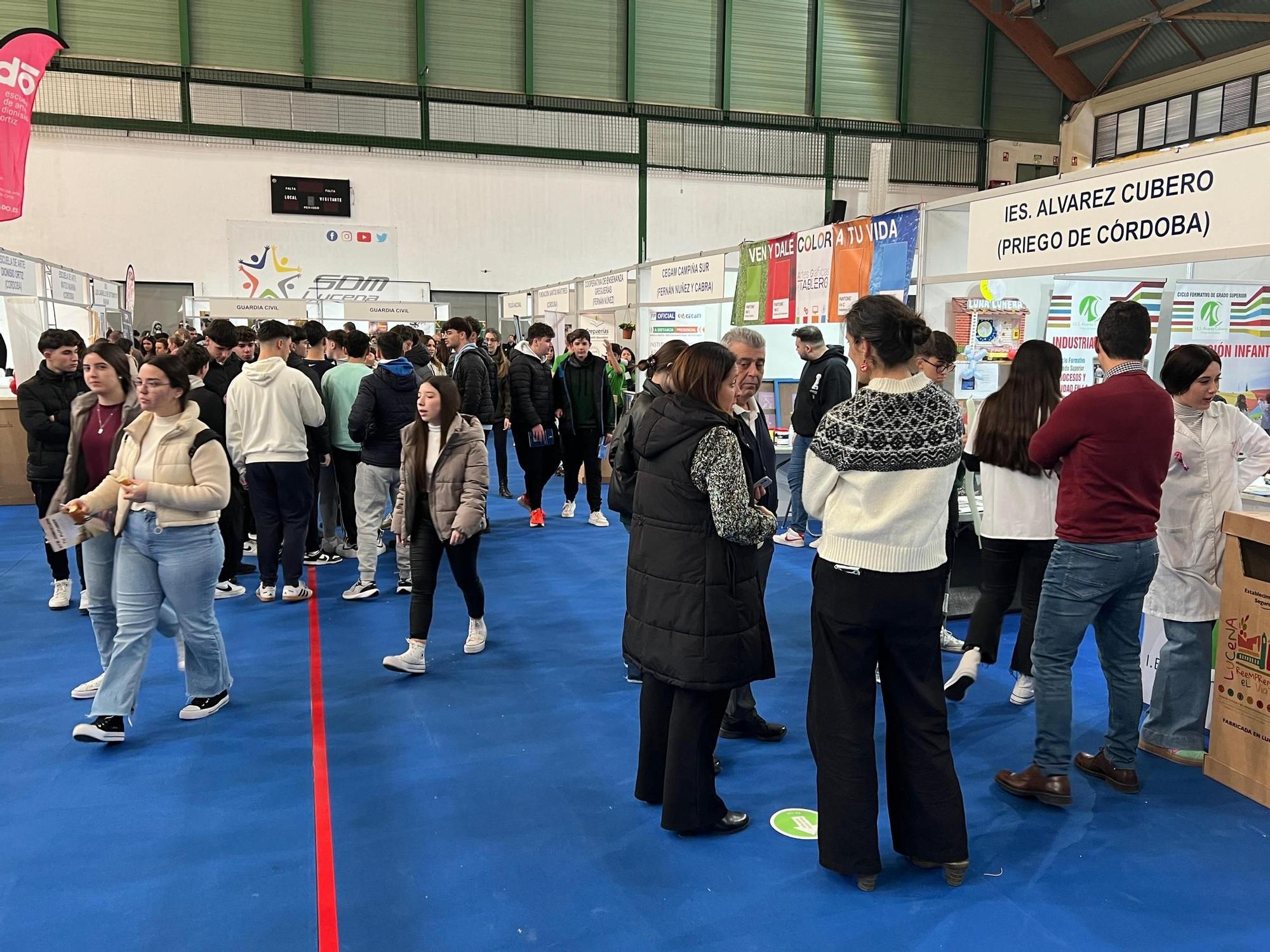 Abre e Salón del Estudiante de Lucena