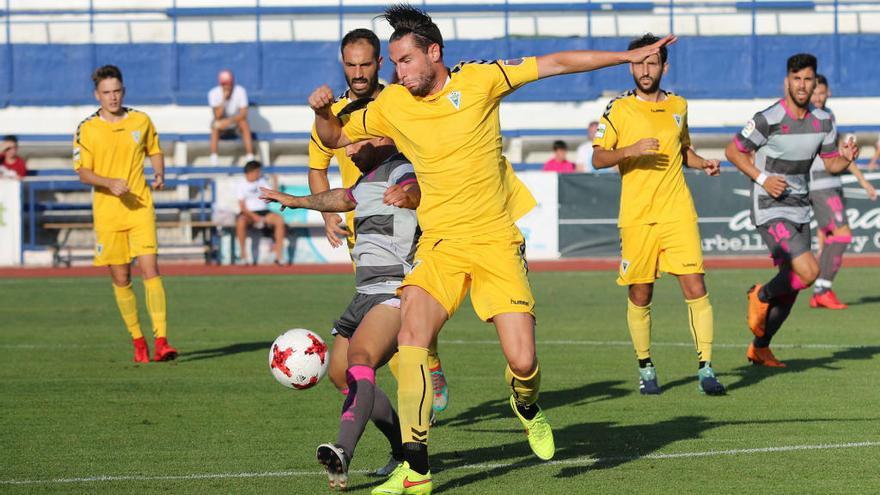 Buena imagen del Marbella FC, a pesar de caer 0-1 con el Granada