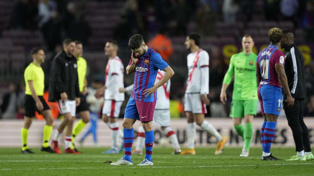 Jordi Alba se lamenta tras la derrota.