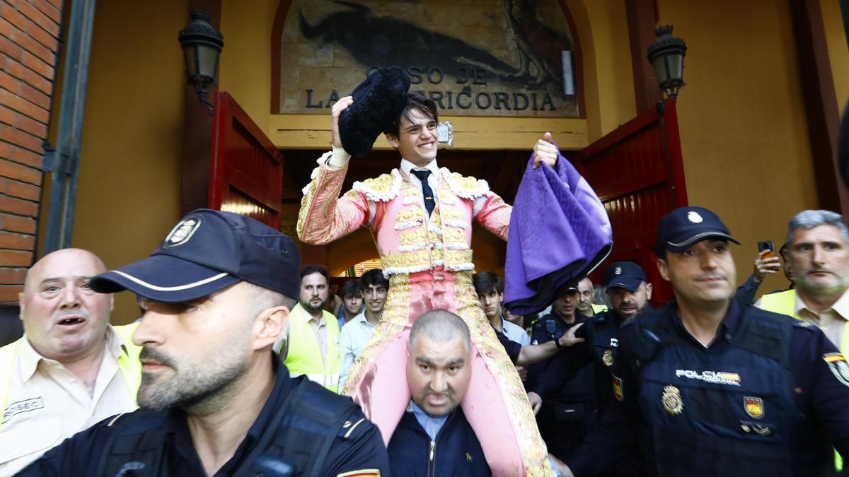 Cristiano Torres ha salido por la puerta grande de la plaza de toros de La Misericordia.