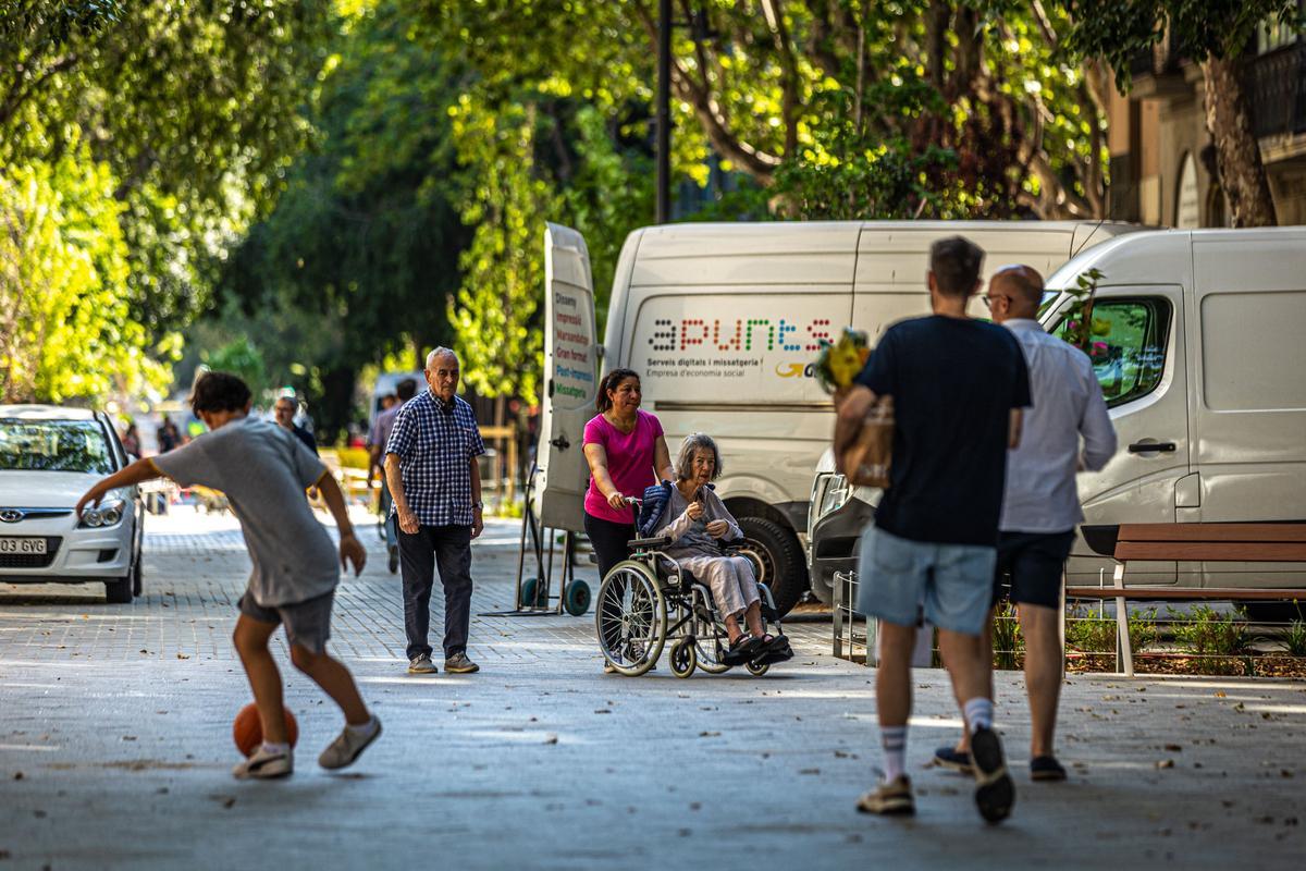 Escenas inesperadas de la Superilla del Eixample