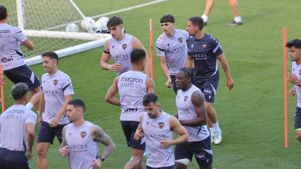 Entrenamiento del Levante UD.