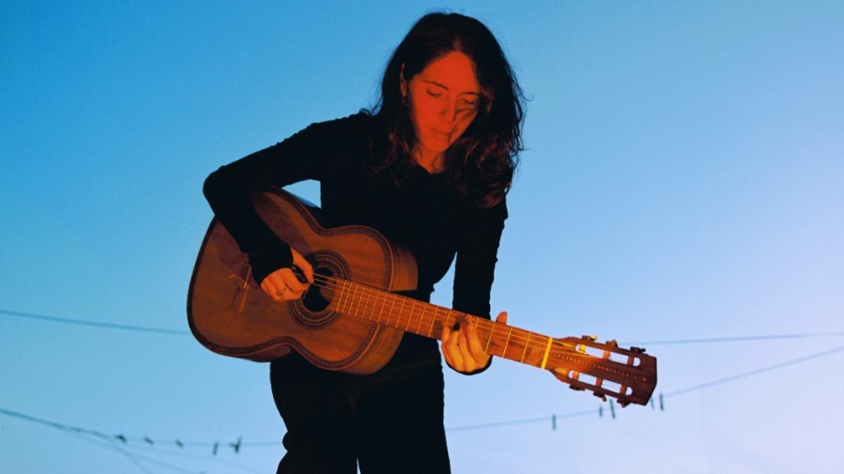 La guitarrista i cantautora Amai Miranda presentarà aquest diumenge a l'Auditori el seu nou disc.