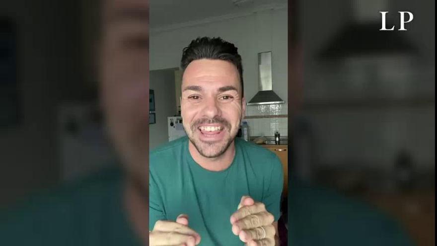 Rubén Santana 'Pitu' explica cantando lo que son los Carnavales