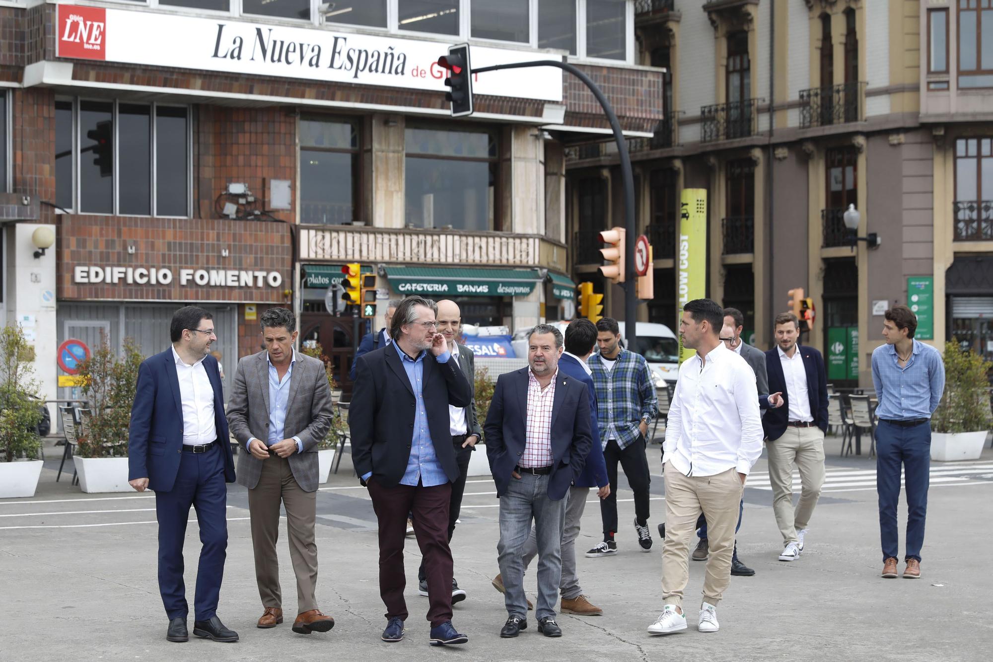 En imágenes: La nueva directiva del Sporting visita la redacción de LA NUEVA ESPAÑA en Gijón