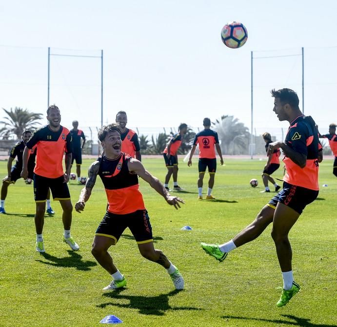 ENTRENAMIENTO UD LAS PALMAS 030517