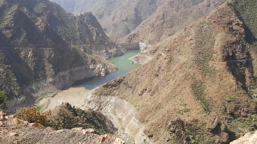 Presa del Parralillo, entre Artenara y La Aldea, esta semana.