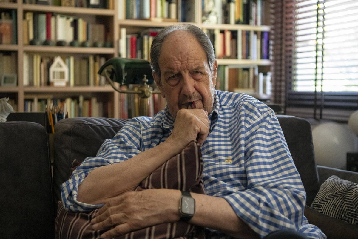 Entrevista al actor Josep Maria Pou. Sociedad. Barcelona, 2 de julio de 2026. Foto: Belén González / EP