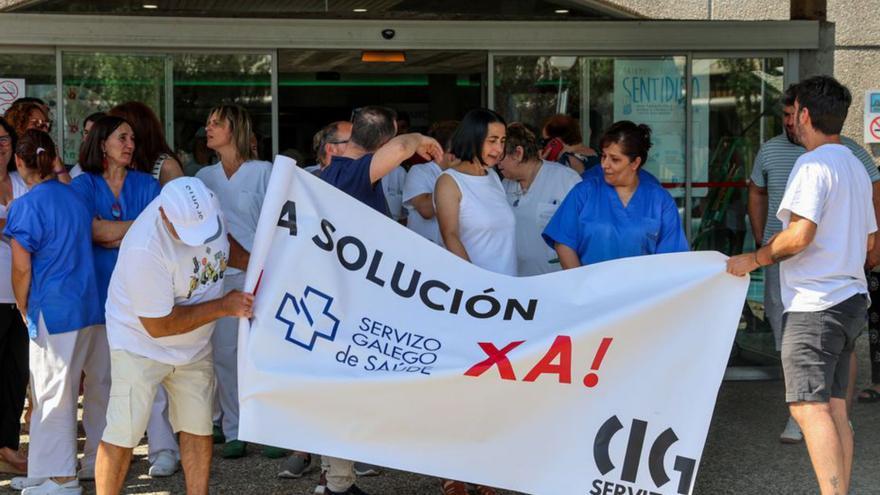 Una protesta anterior del personal en O Salnés. | Iñaki Abella