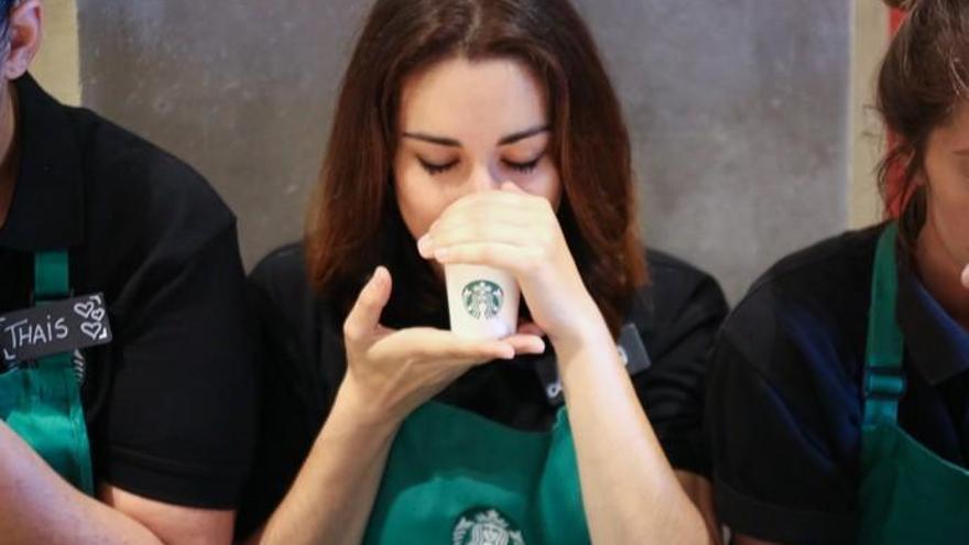 Starbucks abre en Las Canteras