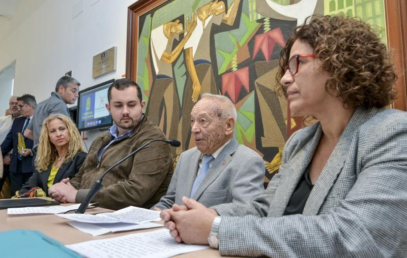 08/05/2018 GÁLDAR. Presentación del matasellos de Correos y Telégrafos que conmemora el 50 aniversario de la muerte del pintor galdense Antonio Padrón.FOTO: J. PÉREZ CURBELO  | 08/05/2018 | Fotógrafo: José Pérez Curbelo