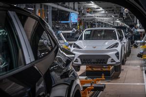 Seat apuesta por mantener su actual hoja de ruta, aunque reconoce que su futuro sigue analizándose