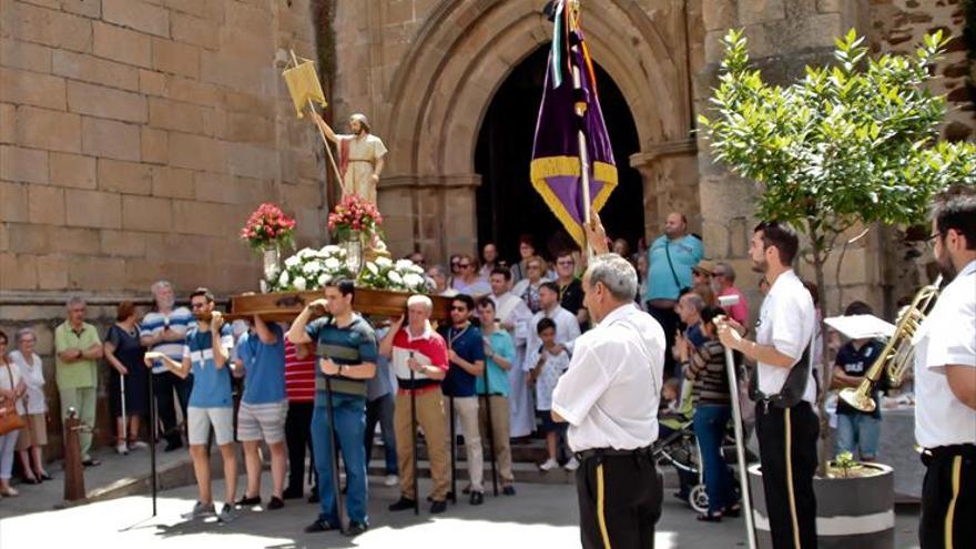 procesión por la festividad de san juan