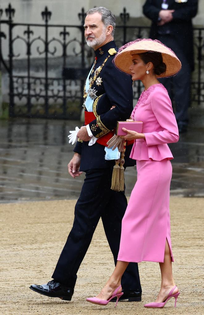 Los reyes Felipe VI y Letizia asisten a la coronación de Carlos III, en imágenes