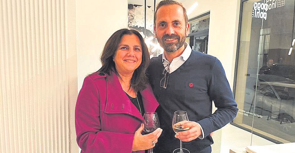 Tina Bestard y Juan  Pérez.