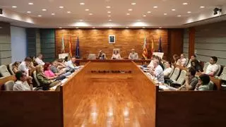 Polémica en el pleno de Torrent después de que un edil del PSPV llamara "fachas" a los que se concentraron por Ceuta