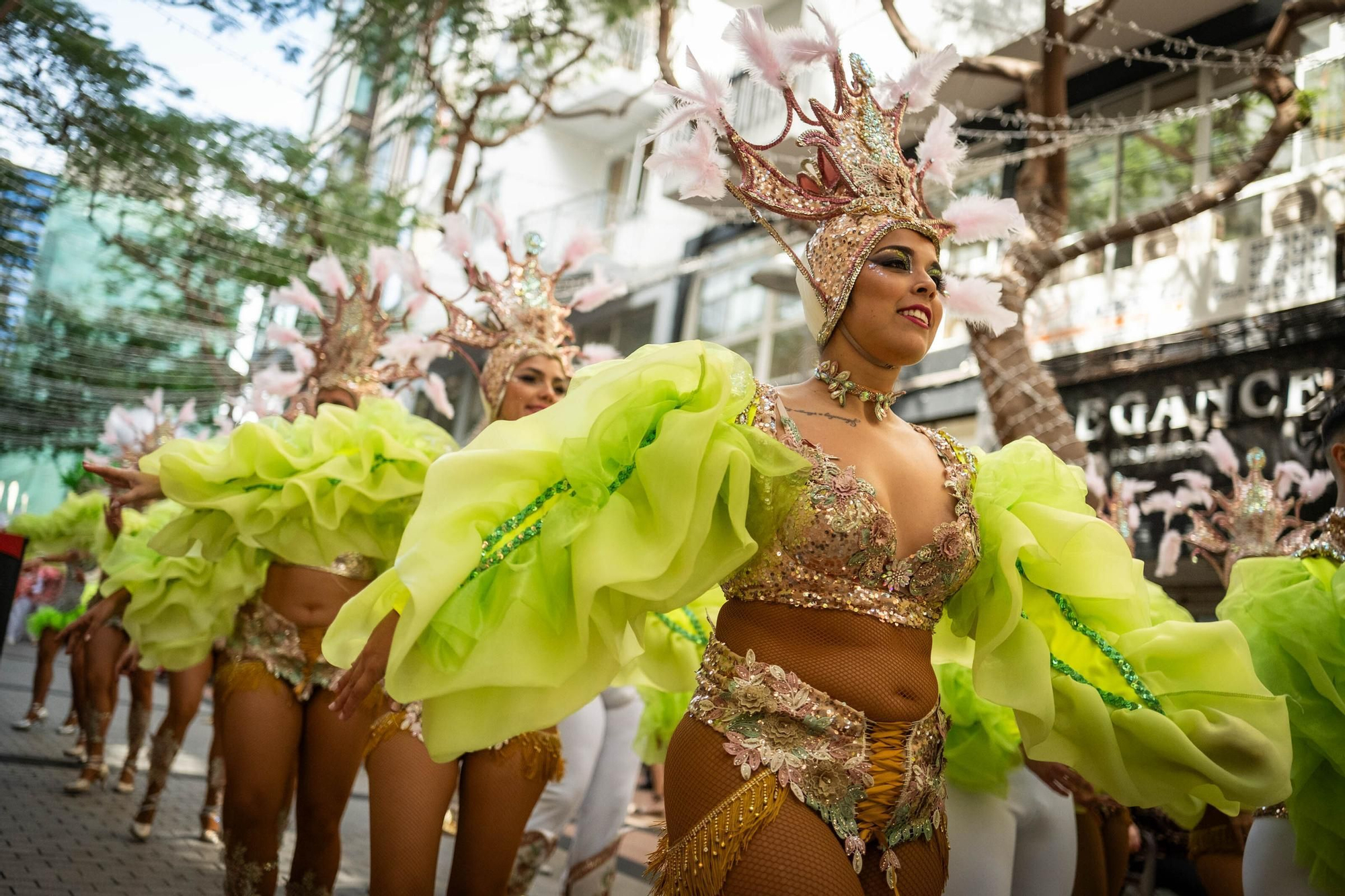 Santa Cruz celebra su segundo Carnaval de día