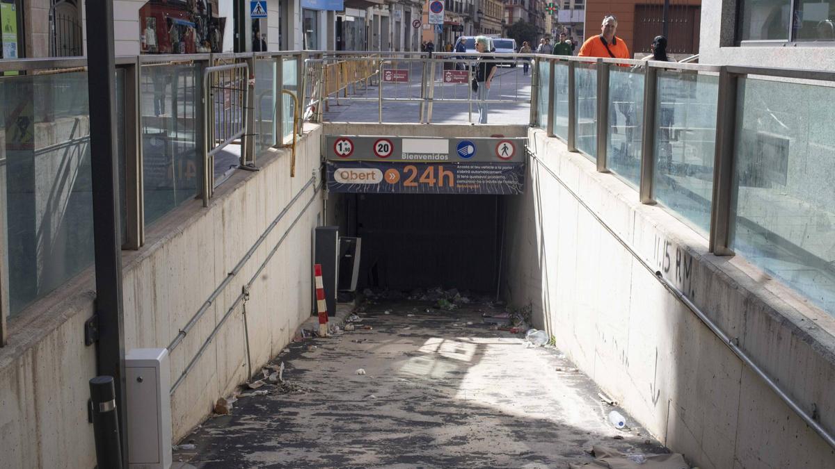 Aparcamiento subterráneo de la plaza del Mercat de Algemesí que abrirá en marzo, en una imagen de archivo.