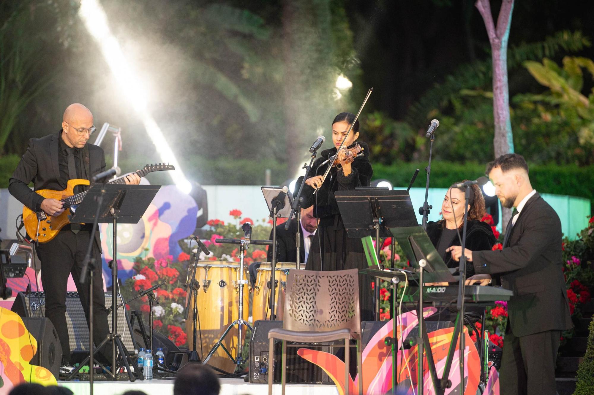 Caco Senante pronuncia el pregón de las Fiestas de Mayo