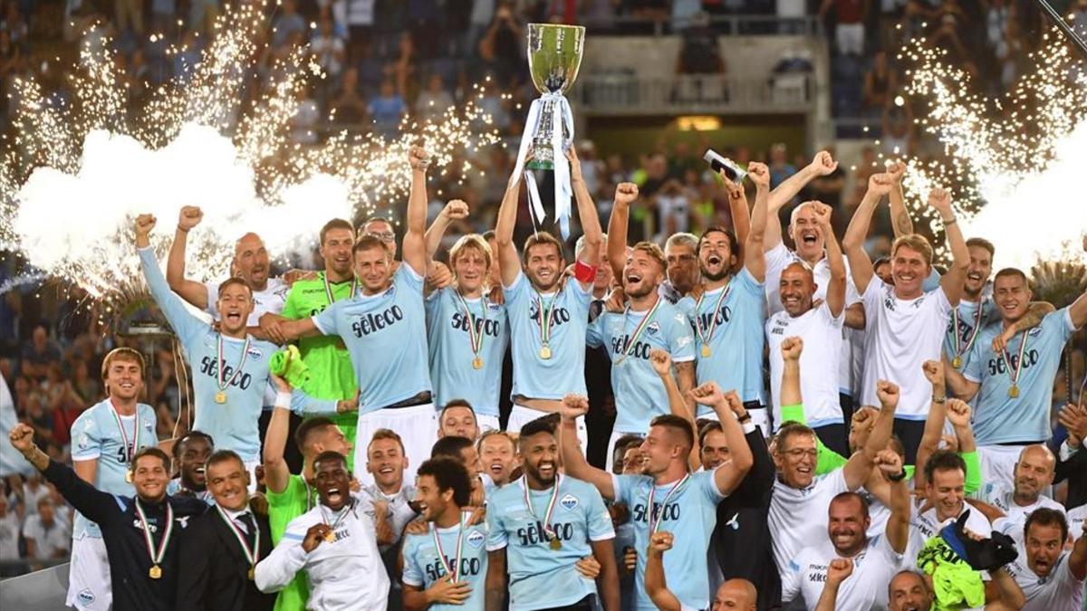 La Lazio gana la Supercoppa de Italia al derrotar en el último minuto a la Juventus