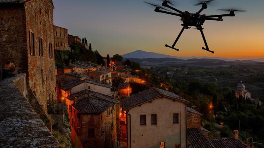 La DGT usará drones para la regulación del tráfico