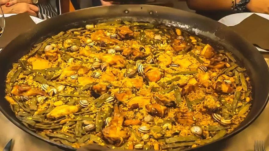 ‘La Panderola’ descubre los secretos de la mejor paella en el Pinar de Castelló