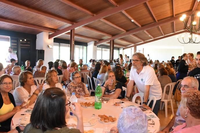 Telde: Merienda solidaria de Yrichen