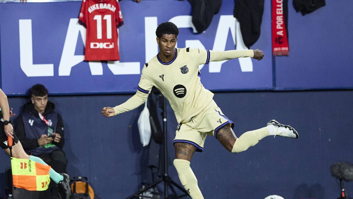 Flick deja claro que está muy contento con Rashford y Lewandowski