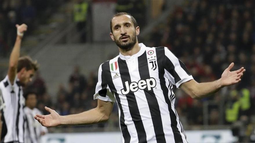 Chiellini: &quot;Guardiola ha arruinado a los defensas italianos&quot;