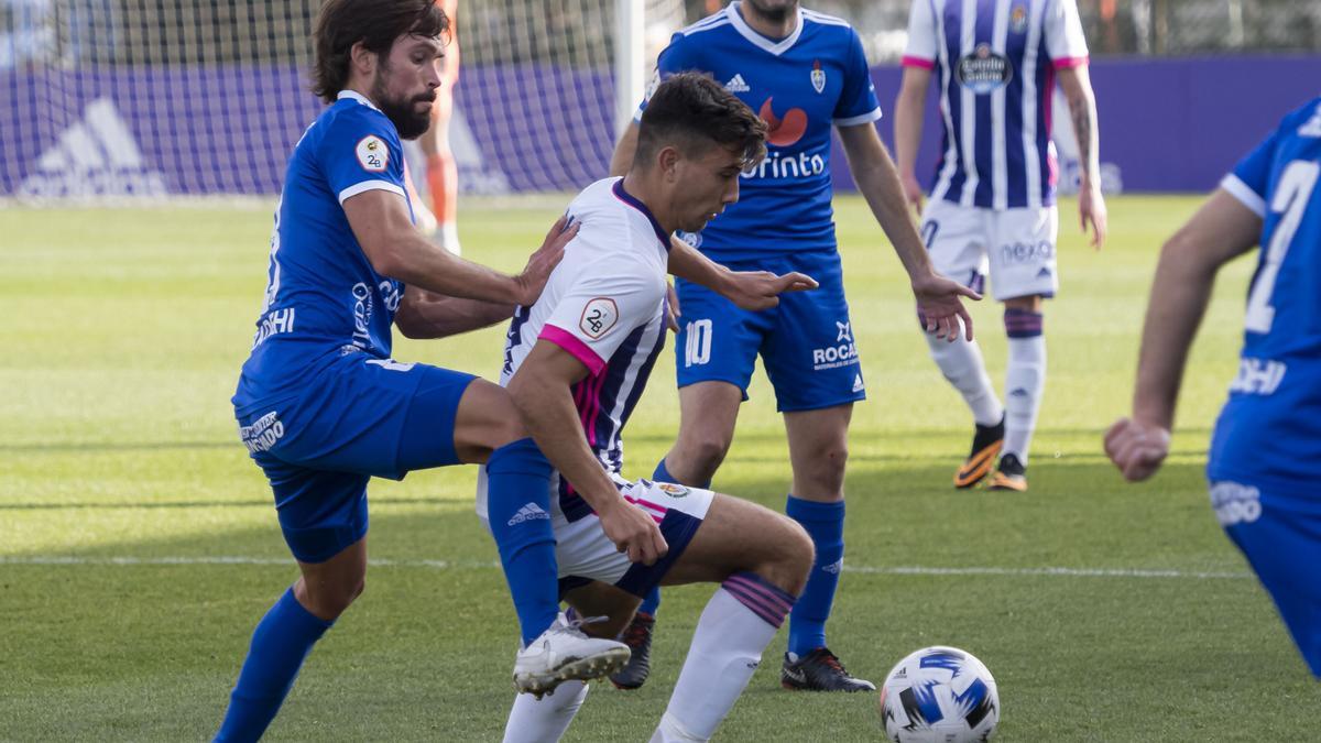 Una acción del Valladolid Promesas-Covadonga