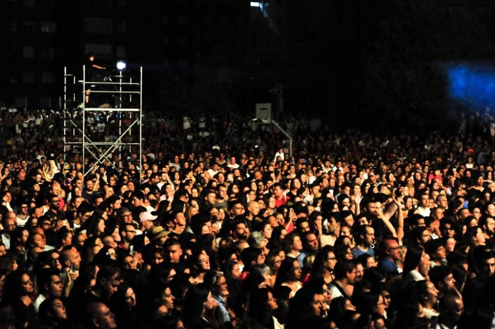 Blas Cantó conquista al público de Vilagarcía