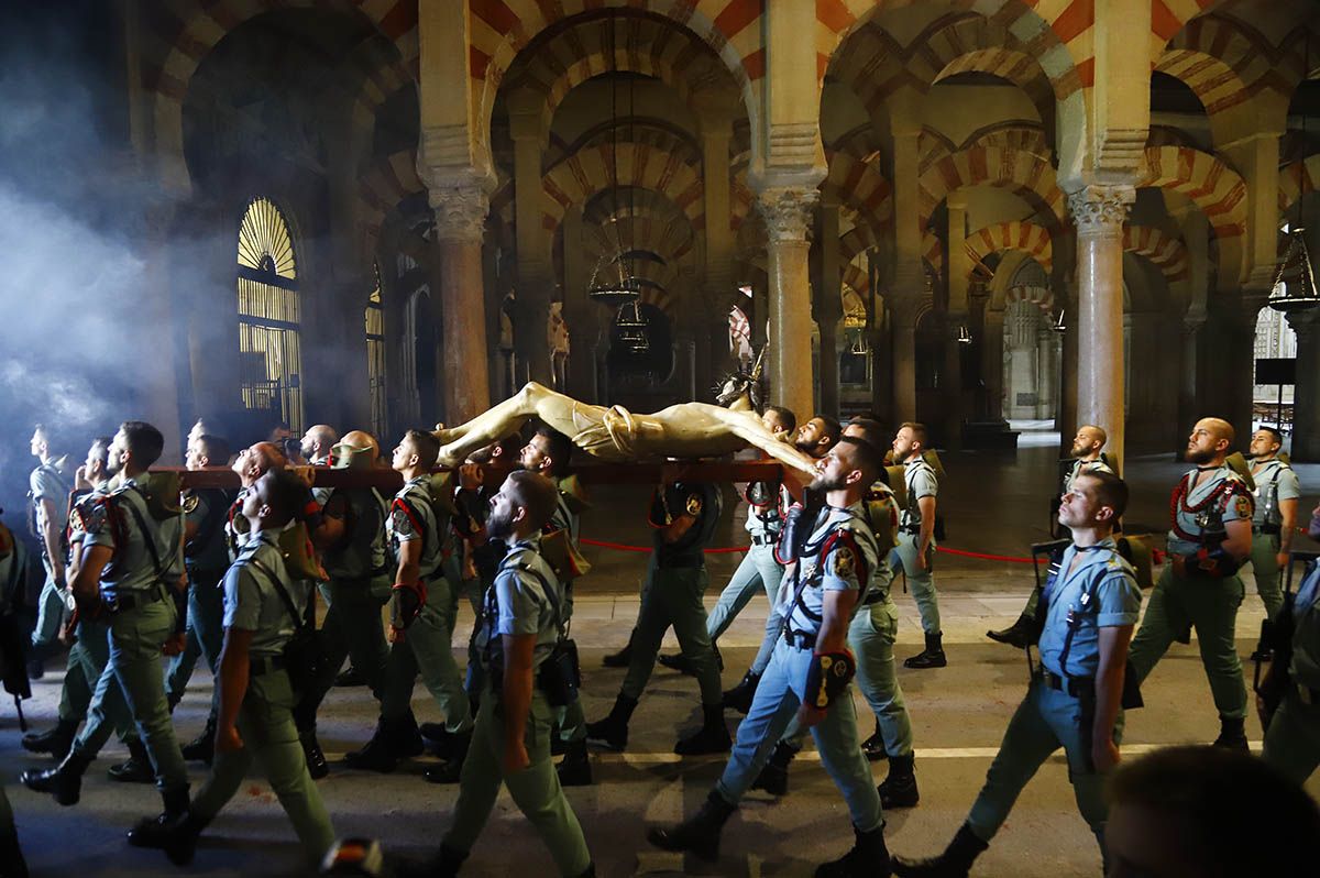 La Legión en el Vía Crucis de la Caridad