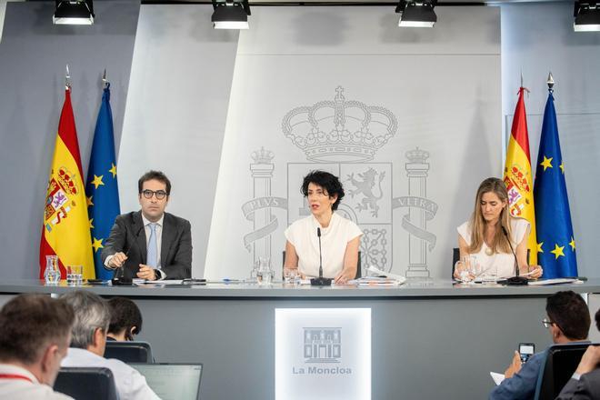 El Gobierno acusa al PP de racismo y defiende el derecho a voto de los descendientes de exiliados