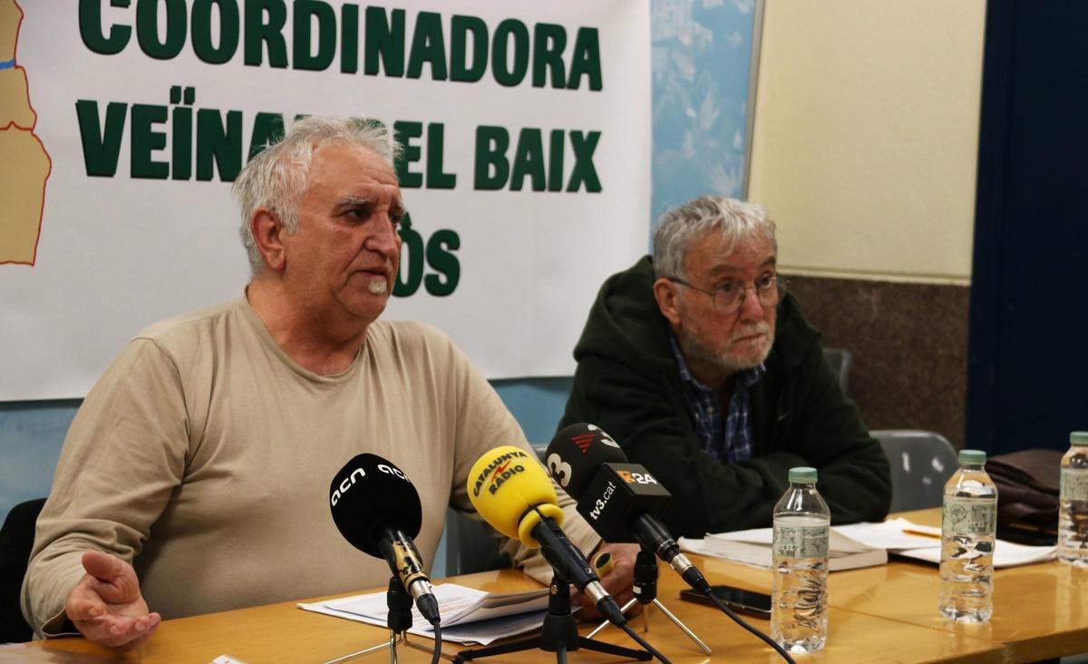 El presidente de la Coordinadora del Baix Besòs, Pepe Sánchez, y el presidente de la Federación de Asociaciones Vecinales de Barcelona, Camilo Ramos.