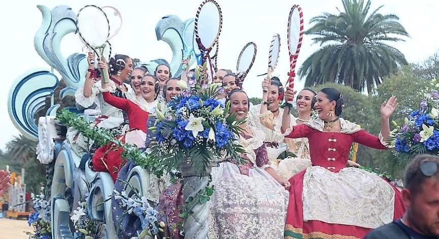 Las candidatas a falleras mayores de València, en la Batalla de Flores