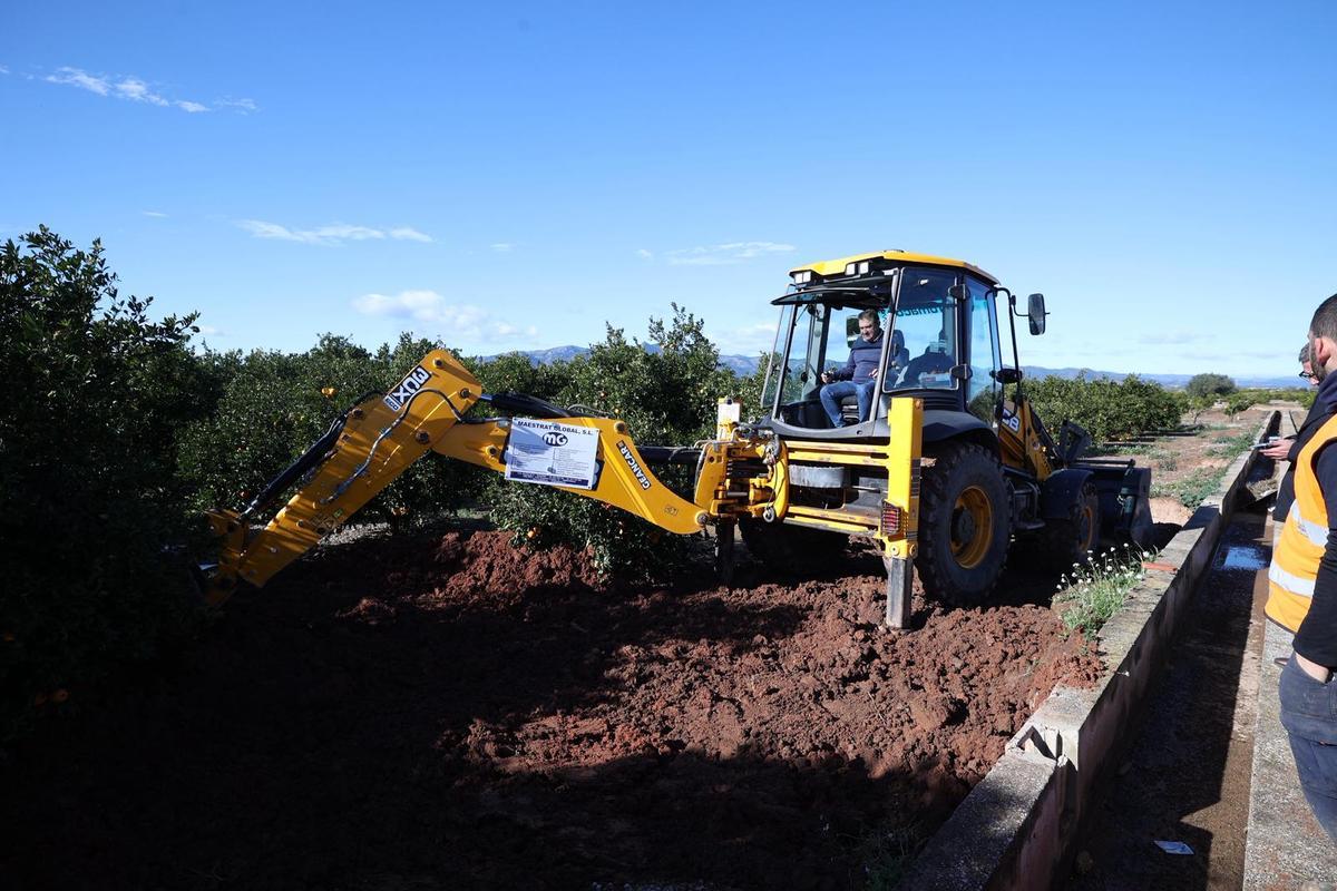 Los trabajos de prospección han comenzado en la parcela donde se ubicará la nueva infraestructura, entre el camí La Pedrera y Llombai
