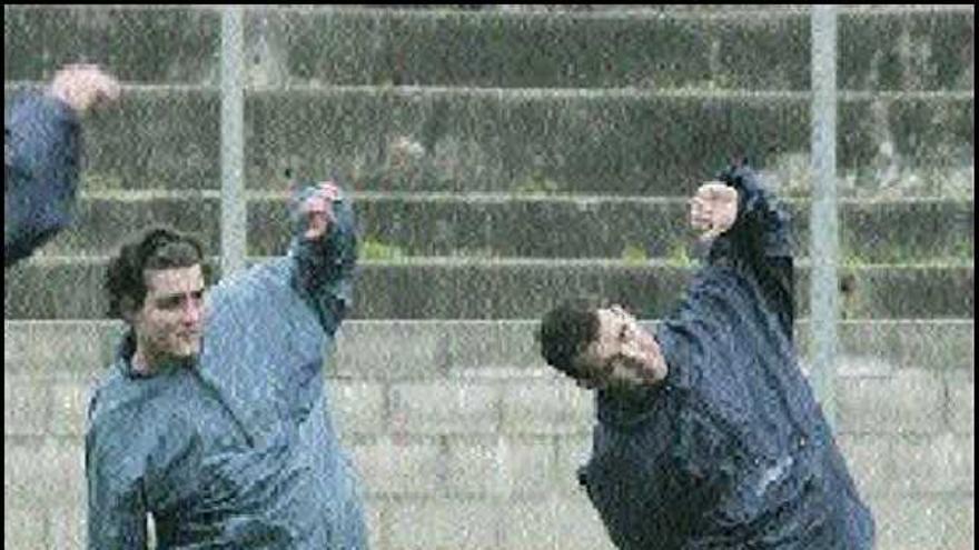 Héctor y Pablo López, realizando un ejercicio durante un entrenamiento.