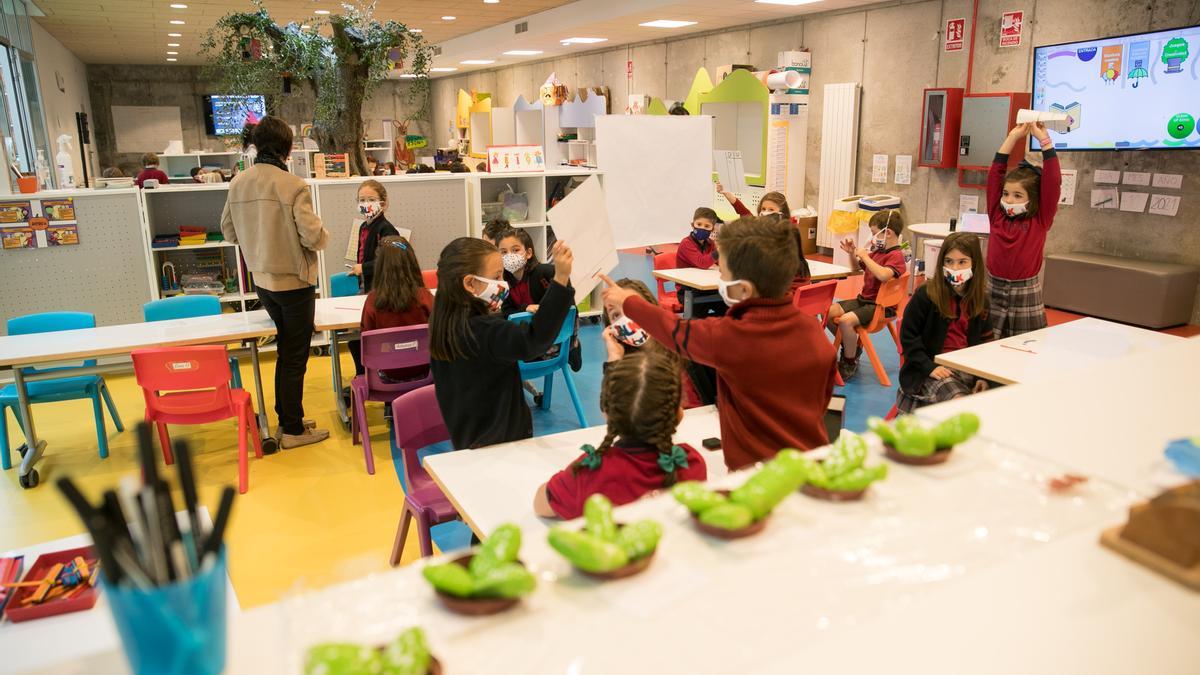 La metodología educativa del centro se caracteriza por ser motivadora, digital e internacional.